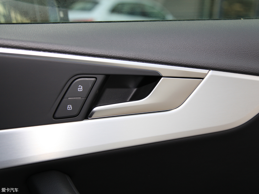 2018WA4L 30 40 TFSI \