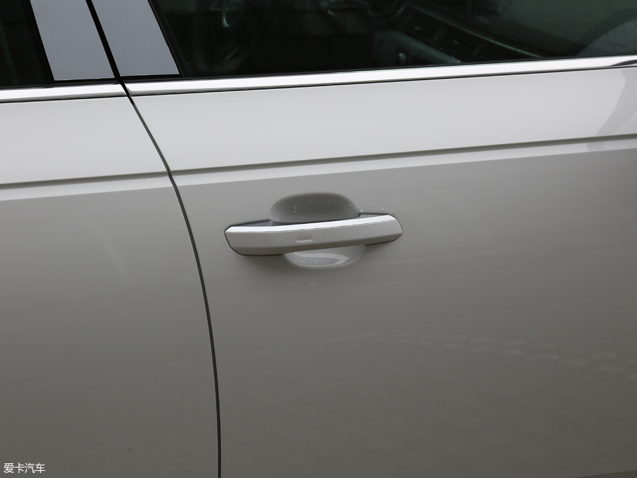 2018WA4L 30 45 TFSI quattro\