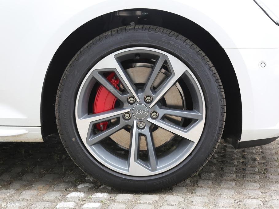 2018WA4L 30 45 TFSI quattro\