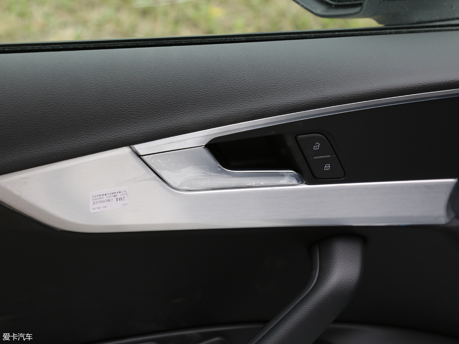 2018WA4L 30 45 TFSI quattro\