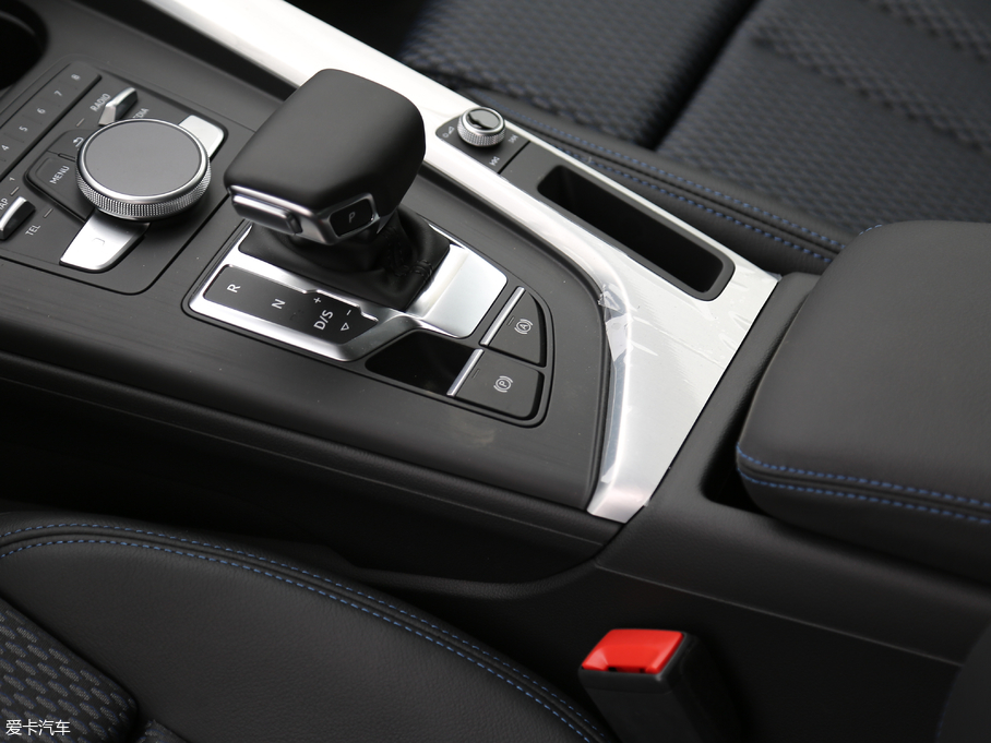 2018WA4L 30 45 TFSI quattro\