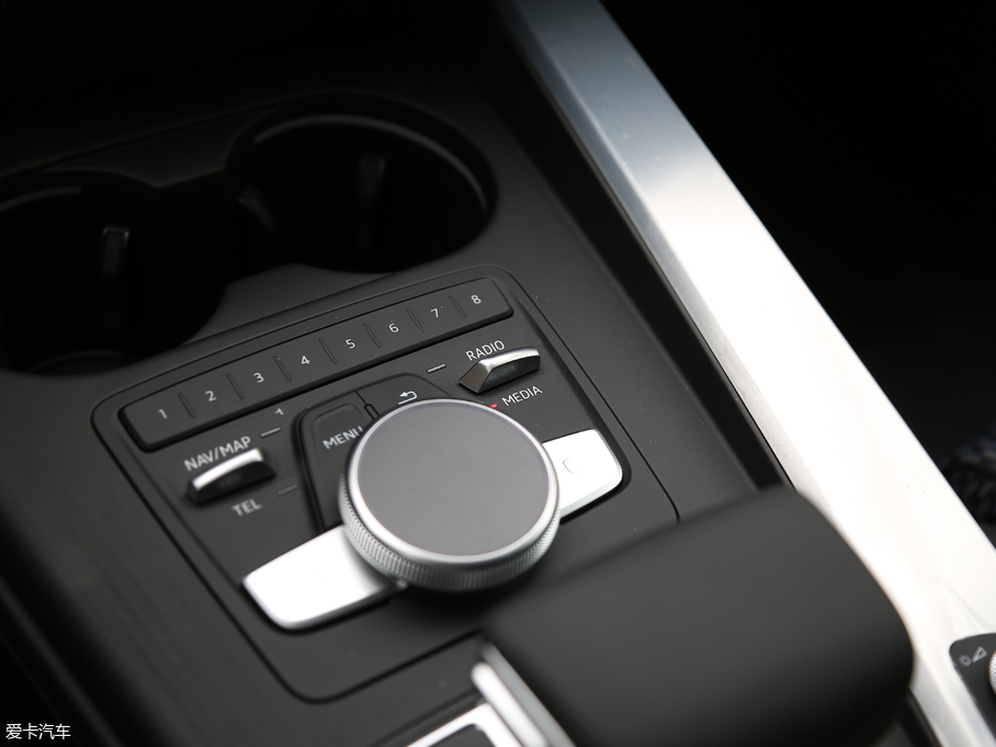 2018WA4L 30 45 TFSI quattro\