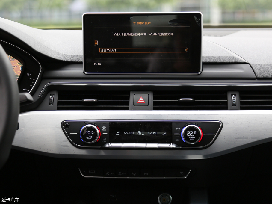 2018WA4L 30 45 TFSI quattro\(yn)