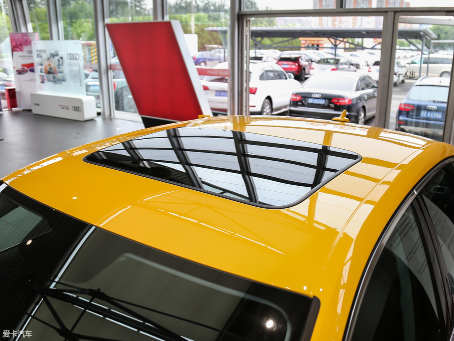 2018?yun)WA4L 30 40 TFSI M(jn)ȡ