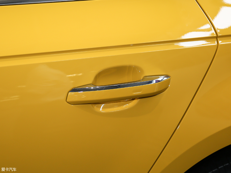 2018WA4L 30 40 TFSI M(jn)ȡ