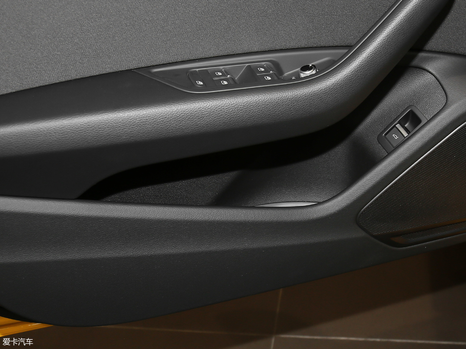 2018WA4L 30 40 TFSI Mȡ