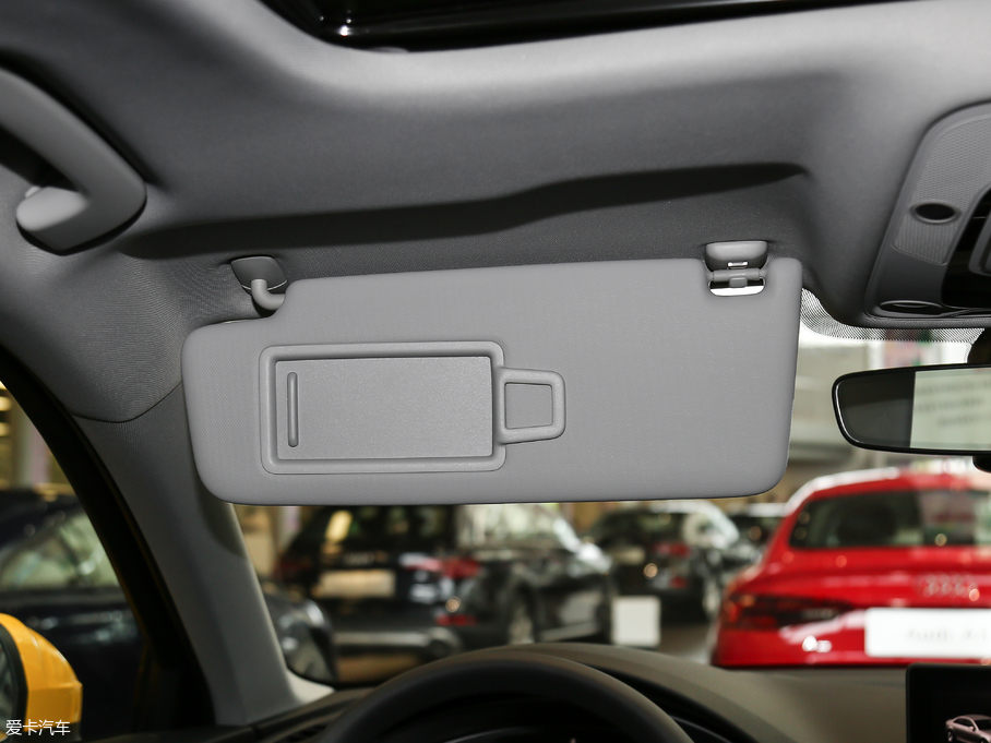 2018?yun)WA4L 30 40 TFSI M(jn)ȡ