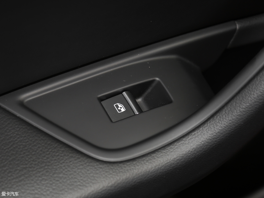 2018WA4L 30 40 TFSI \