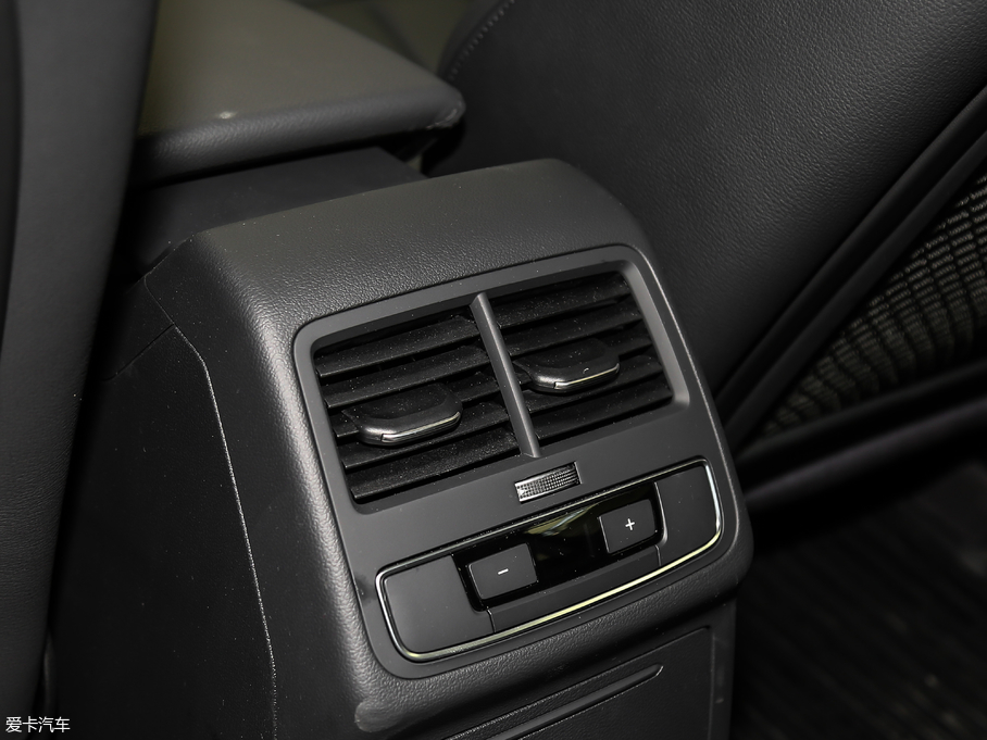 2018WA4L 30 40 TFSI \