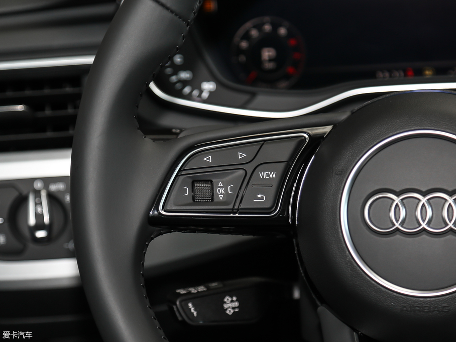 2018WA4L 30 40 TFSI \