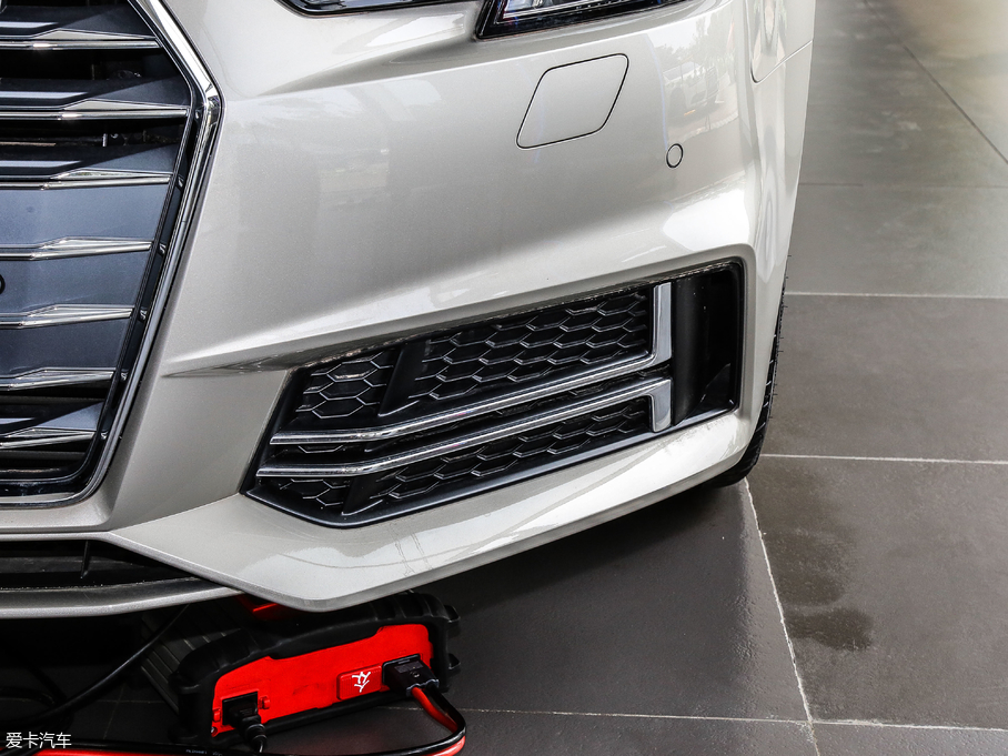 2018WA4L 30 40 TFSI \