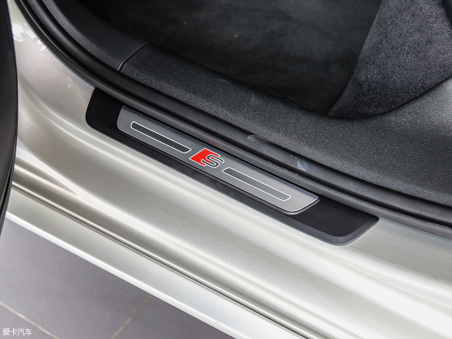 2018WA4L 30 40 TFSI \