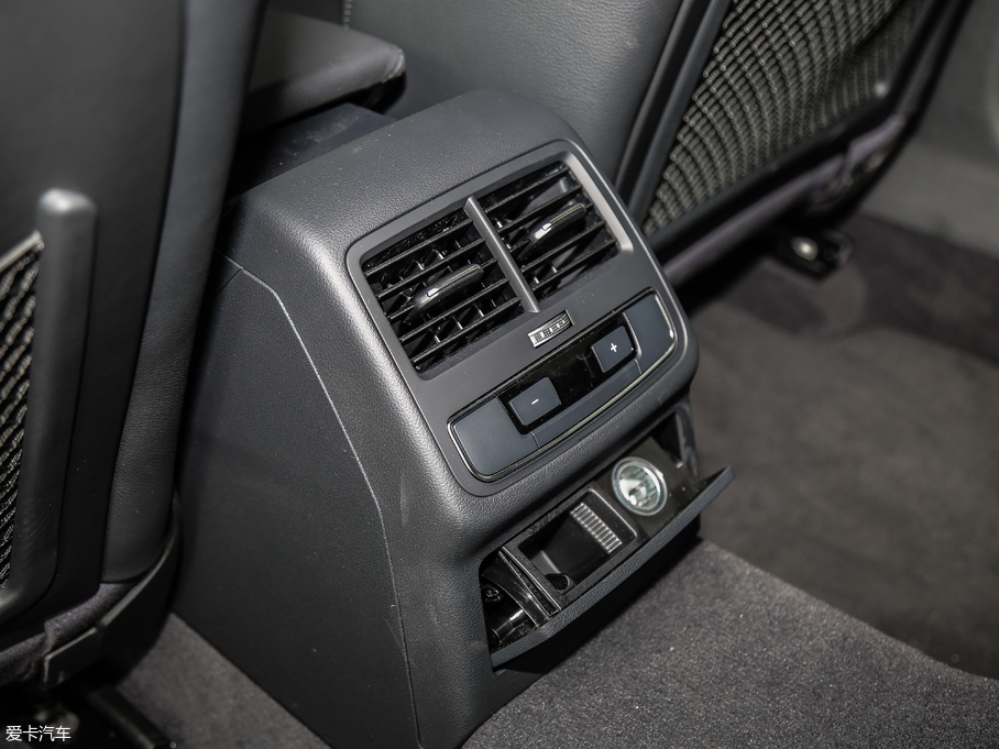 2018WA4L 30 40 TFSI \