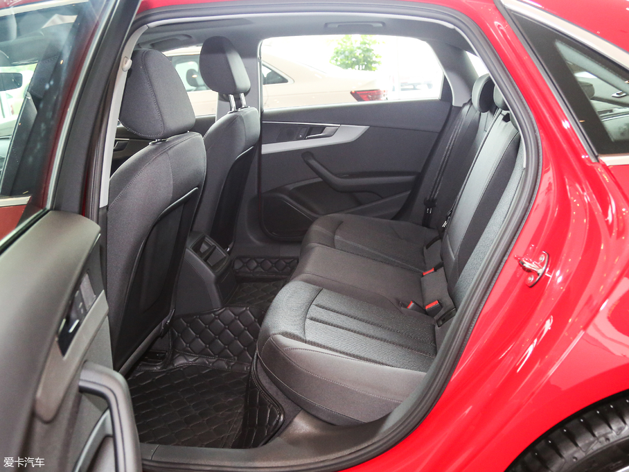 2018?yun)WA4L 30 40 TFSI M(jn)ȡ