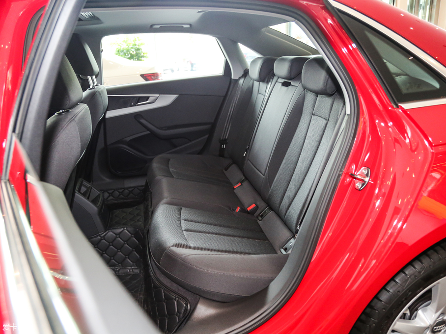 2018WA4L 30 40 TFSI Mȡ