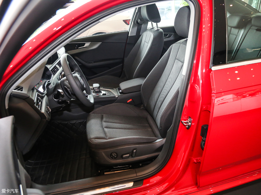 2018WA4L 30 40 TFSI Mȡ