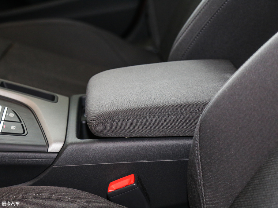 2018WA4L 30 40 TFSI Mȡ