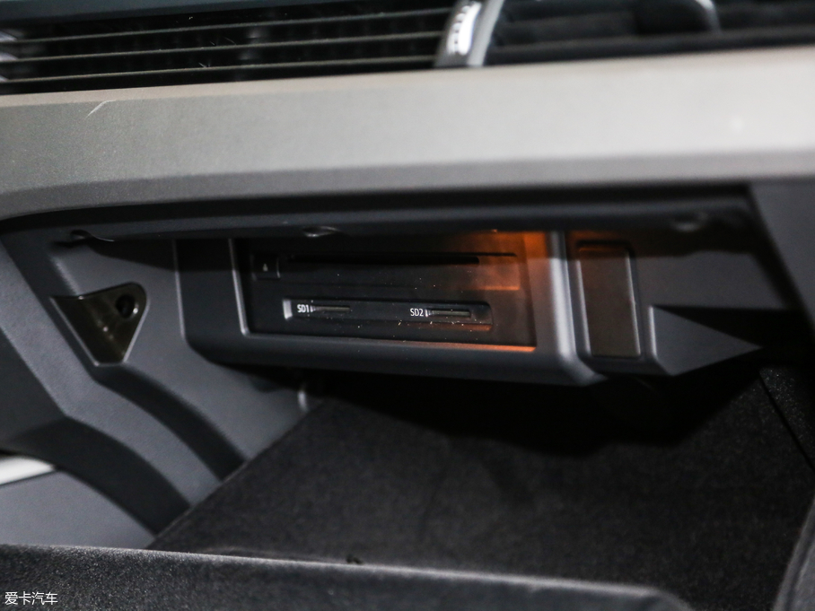 2018WA4L 30 40 TFSI Mȡ