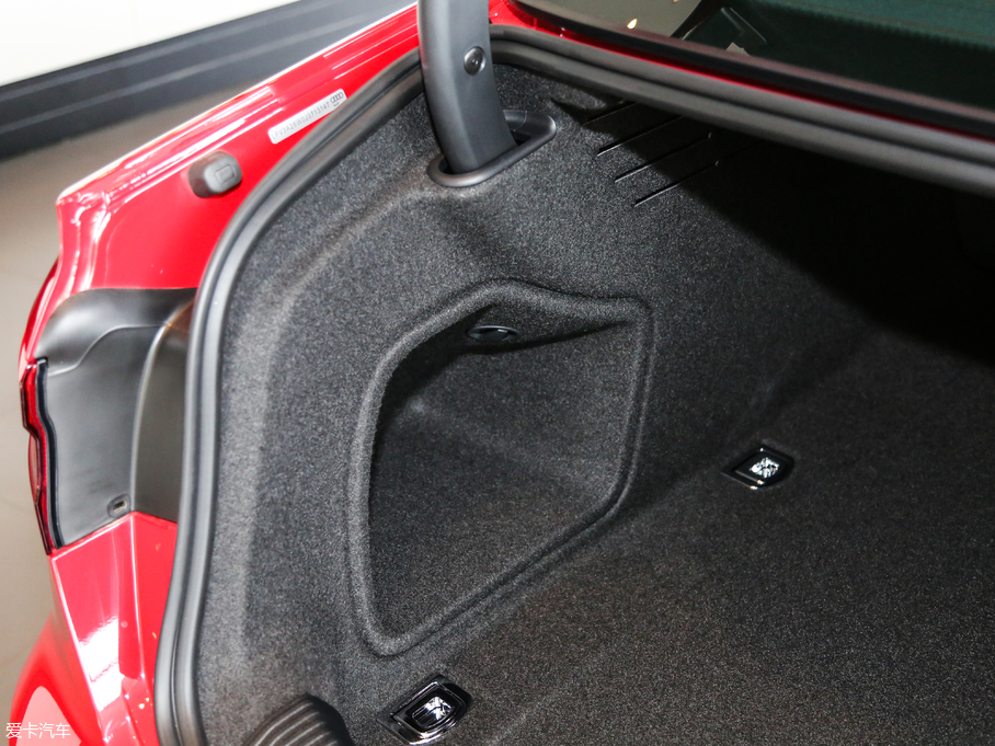 2018WA4L 30 40 TFSI Mȡ