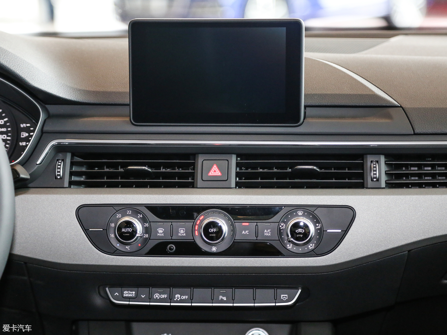 2018WA4L 30 40 TFSI Mȡ