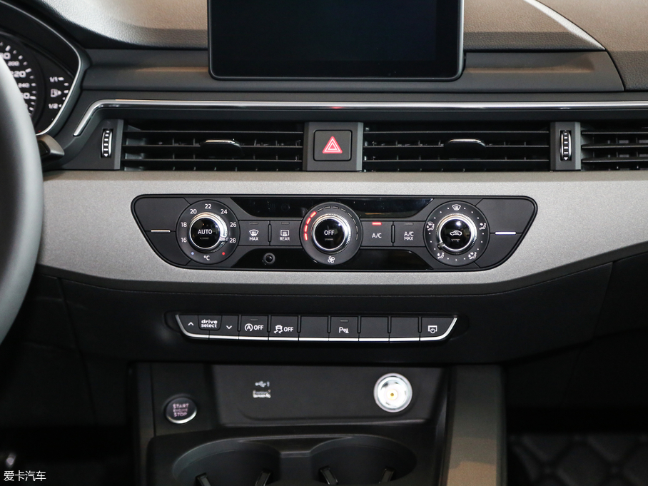 2018WA4L 30 40 TFSI Mȡ