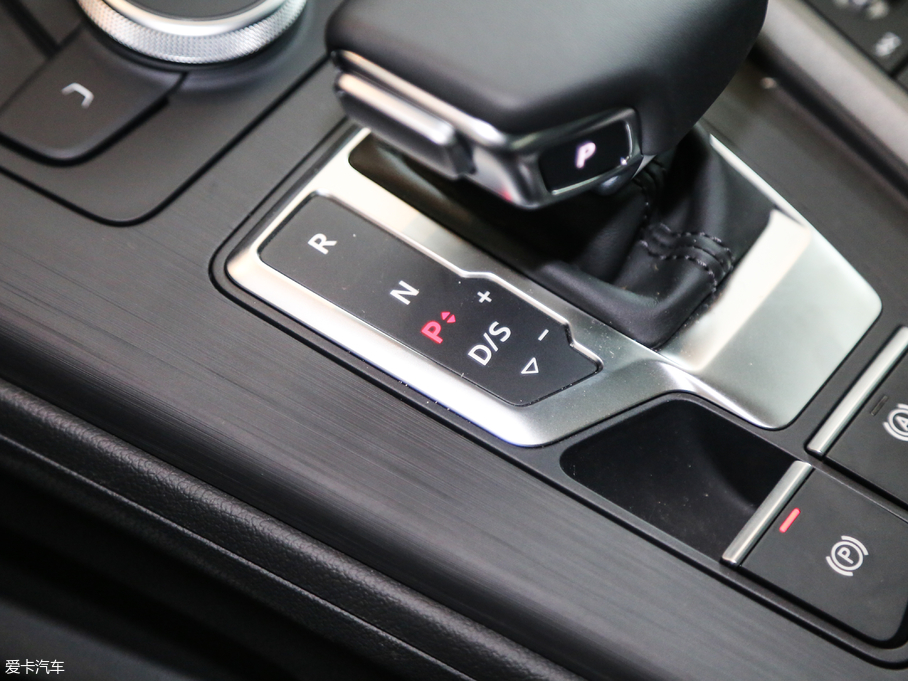 2018WA4L 30 40 TFSI Mȡ