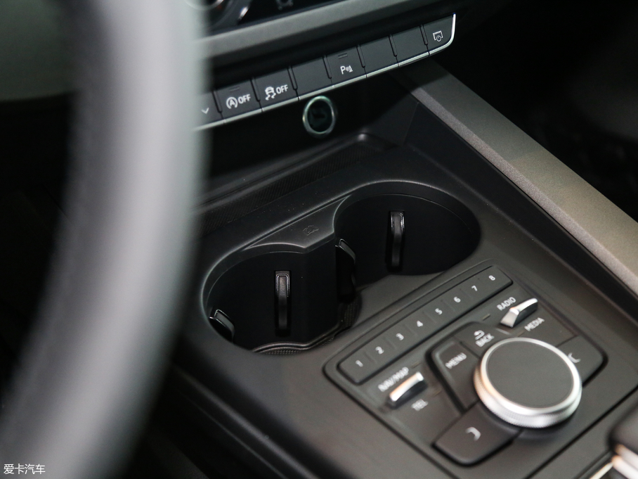 2018?yun)WA4L 30 40 TFSI M(jn)ȡ