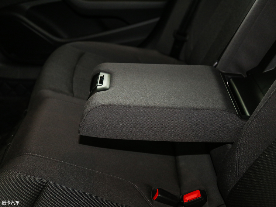 2018WA4L 30 40 TFSI Mȡ