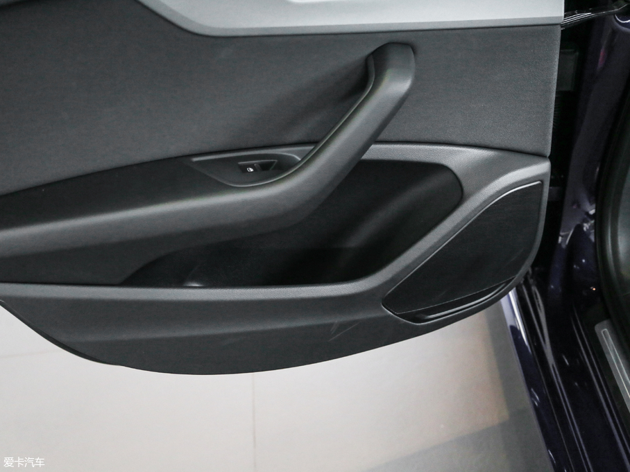 2018WA4L 30 40 TFSI Mȡ