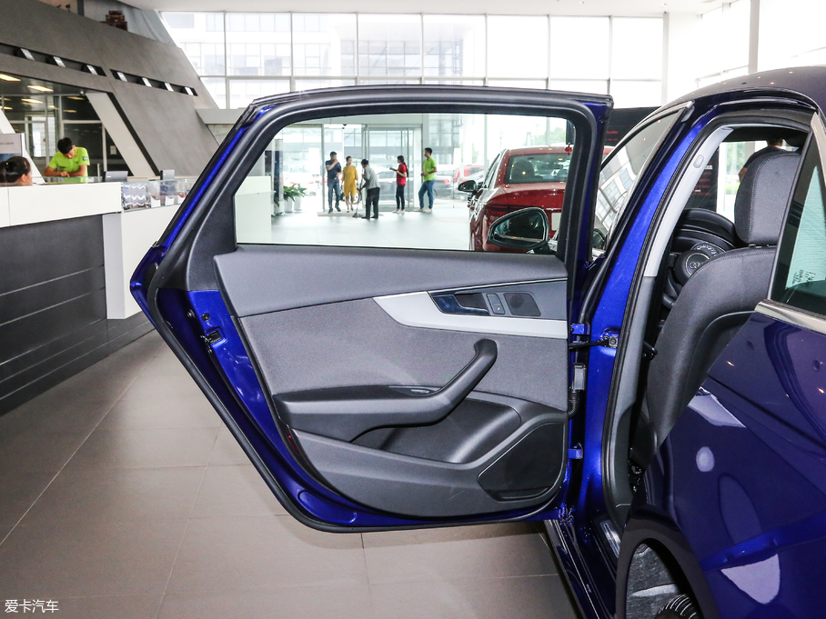 2018WA4L 30 40 TFSI Mȡ