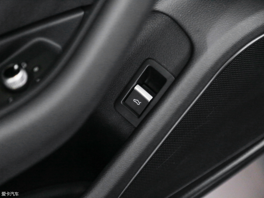 2018WA4L 30 40 TFSI Mȡ