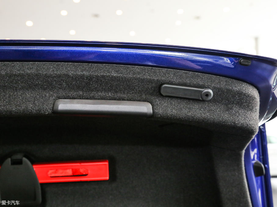 2018?yun)WA4L 30 40 TFSI M(jn)ȡ