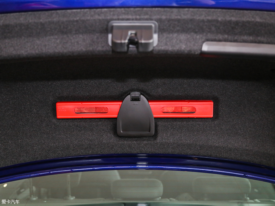 2018?yun)WA4L 30 40 TFSI M(jn)ȡ