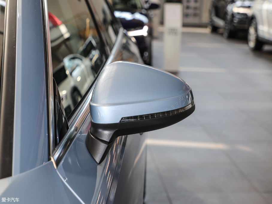 2018WA4L 30 40 TFSI Mȡ