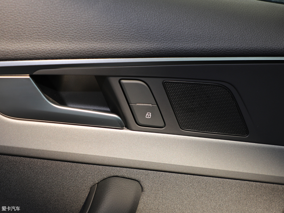 2018WA4L 30 40 TFSI M(jn)ȡ