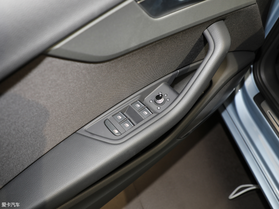 2018WA4L 30 40 TFSI Mȡ