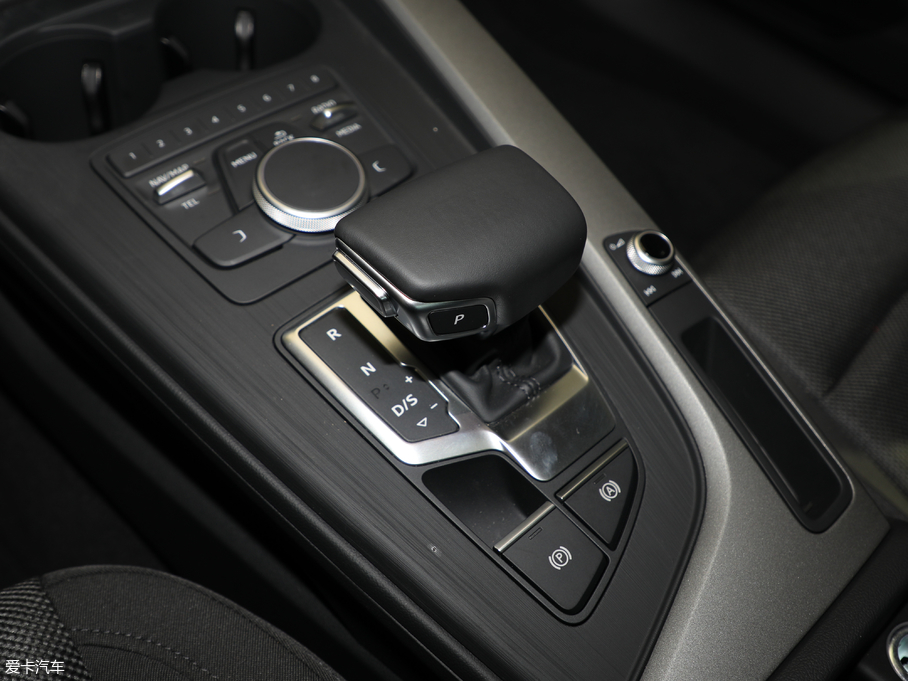 2018WA4L 30 40 TFSI Mȡ