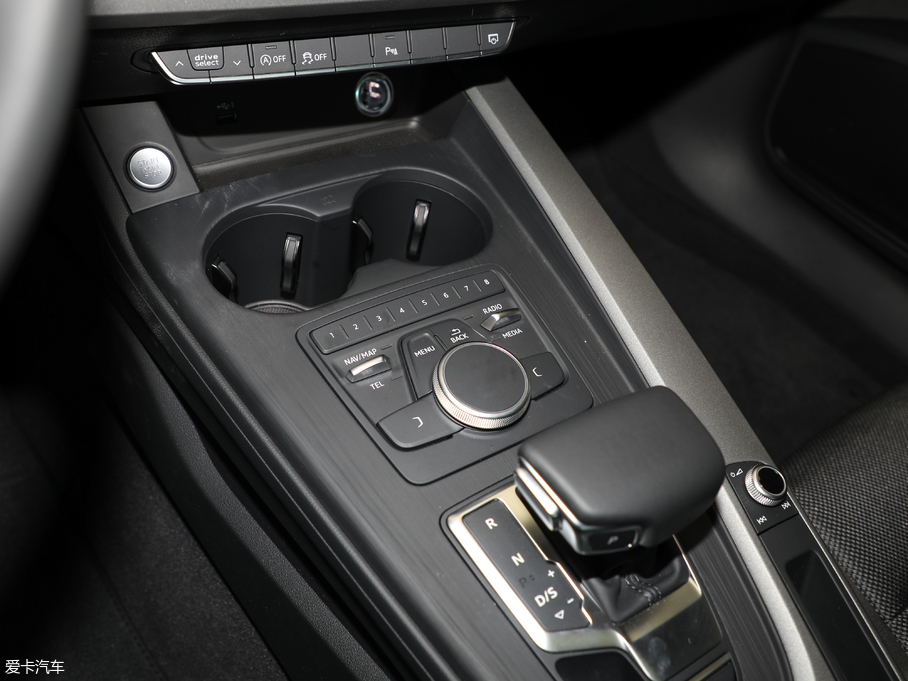 2018WA4L 30 40 TFSI Mȡ