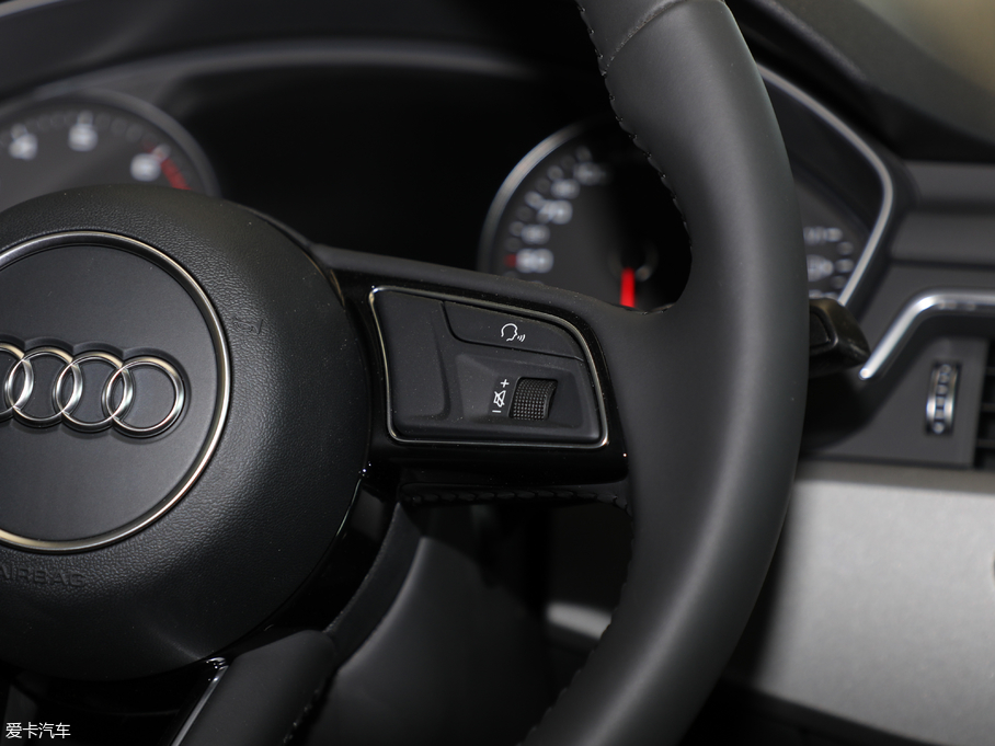 2018WA4L 30 40 TFSI Mȡ