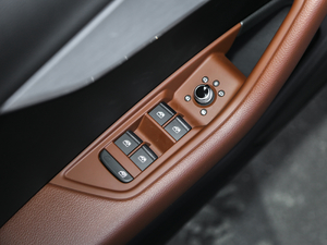 201830 40 TFSI r {܇ƅ^	