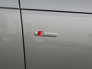 201830 40 TFSI r (ji)^