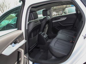 201830 40 TFSI \ ſg