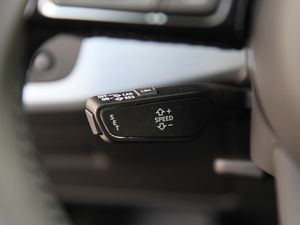 201830 40 TFSI \ п؅^