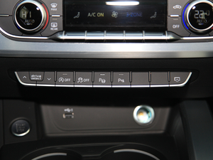 201830 40 TFSI \ п؅^