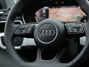 201830 45 TFSI quattro\(yn)(dng) п؅^(q)