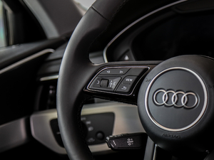 201830 40 TFSI \ п؅^