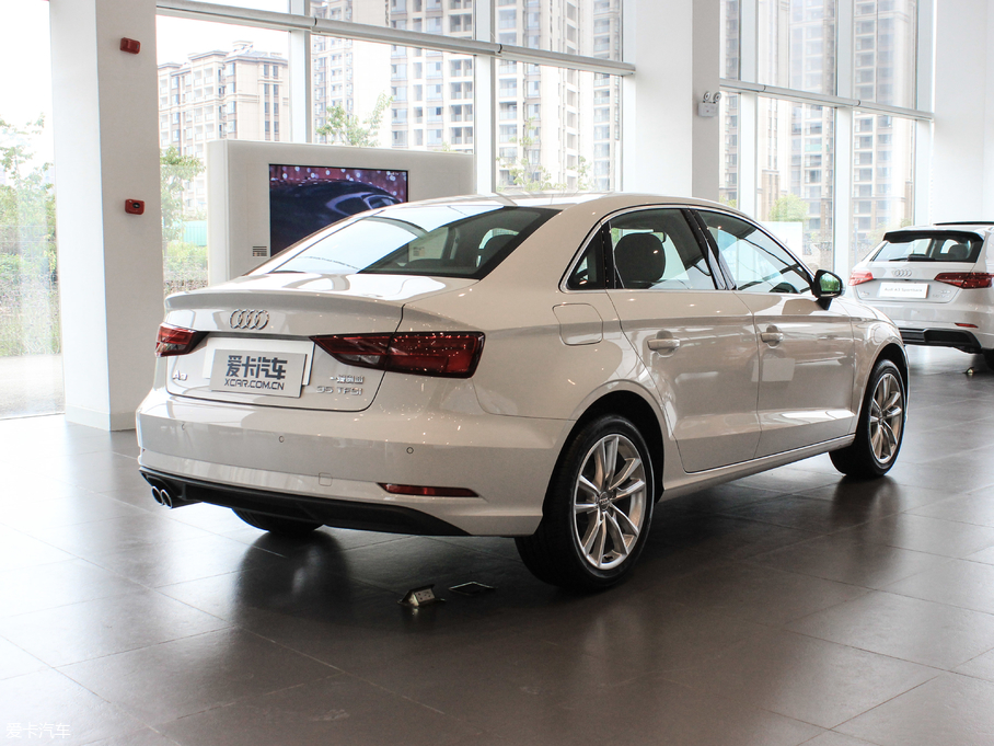 2018WA3 Limousine 30 Limousine 35 TFSIMȡ	