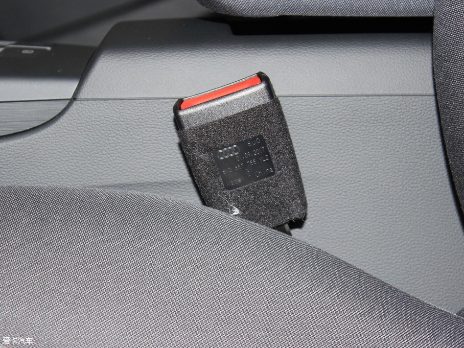 2018?yun)WA3 Limousine 30 Limousine 35 TFSIM(jn)ȡ	