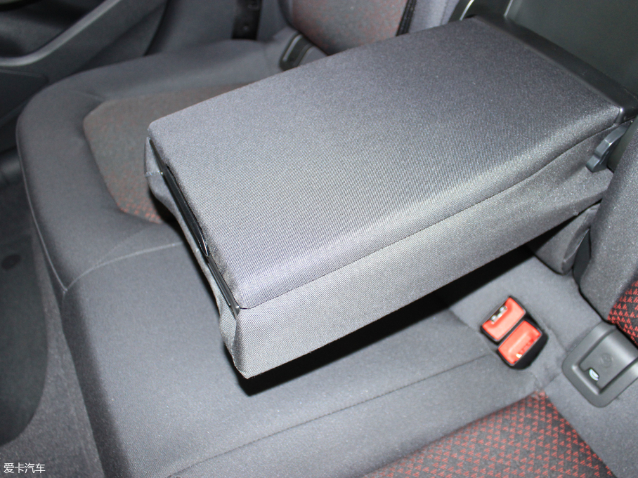 2018WA3 Limousine 30 Limousine 35 TFSIM(jn)ȡ	