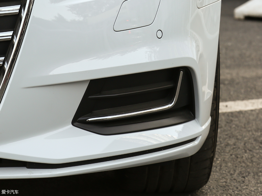 2018WA3 Limousine 30 Limousine 35 TFSIL